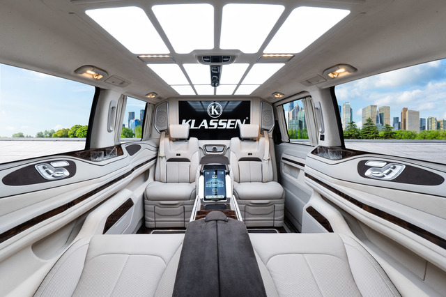 مرسيدس بنز فئة V V 300 | VIP فاخر First Class VAN 2024