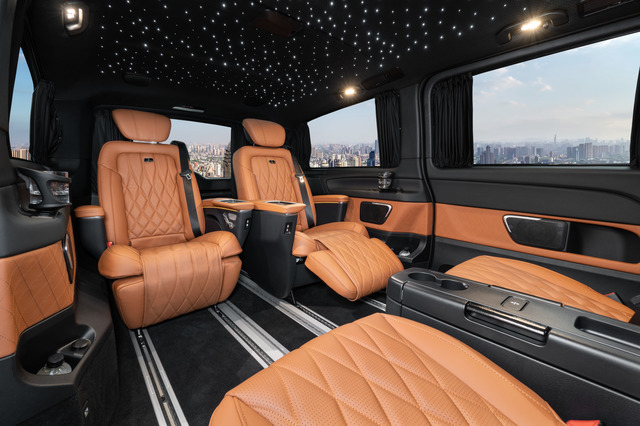 مرسيدس بنز فئة V V 300 - 4MATIC - VIP Business Interieur